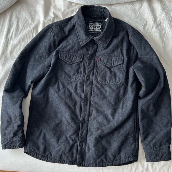 Levi’s Shacket shirt jacket dark gray snap front - Picture 2 of 16